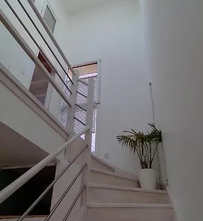 Bed & Breakfast Belle Sur Terrasse A 3 Min De La Gare Bordeaux